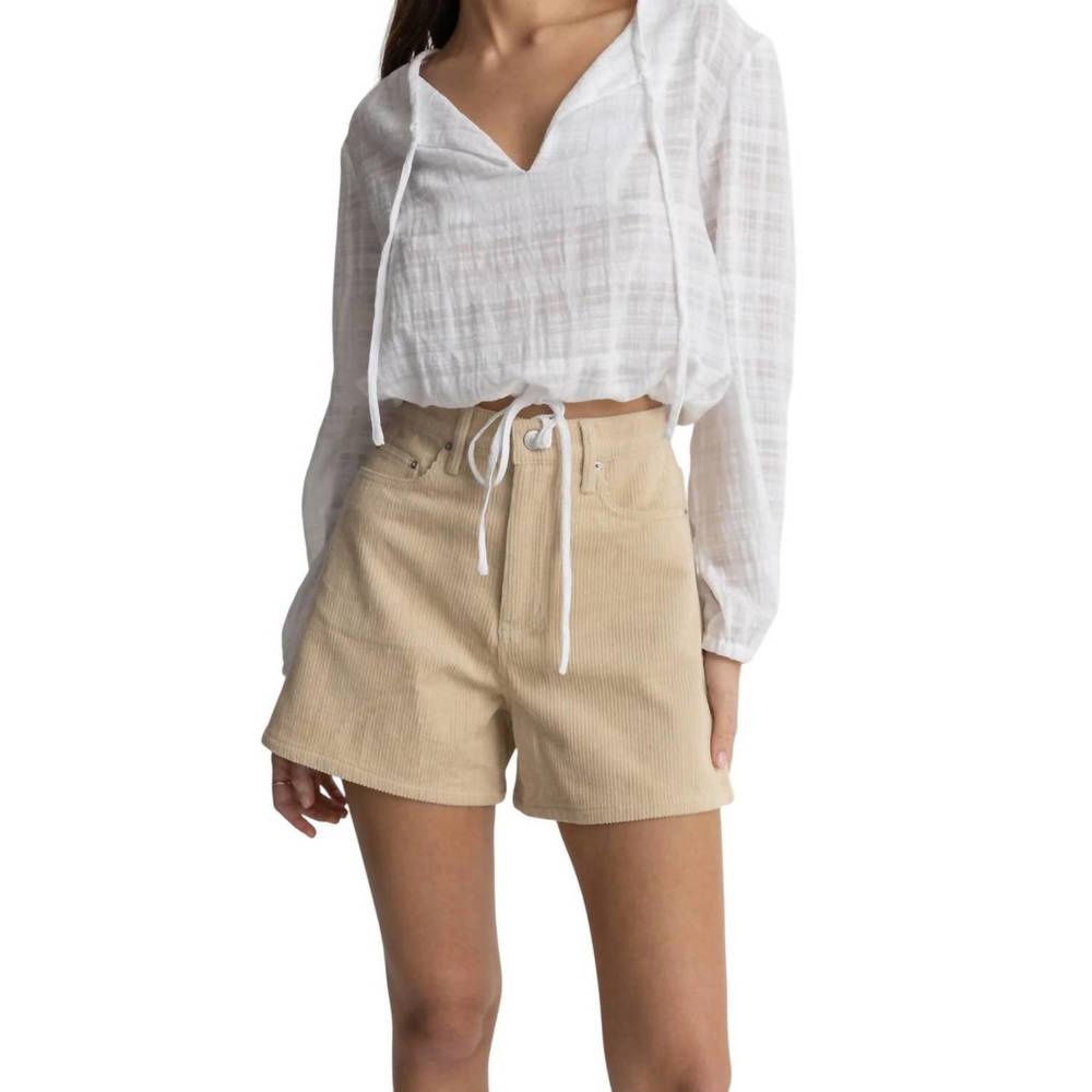 NEW RHYTHM. corduroy staple short in cream